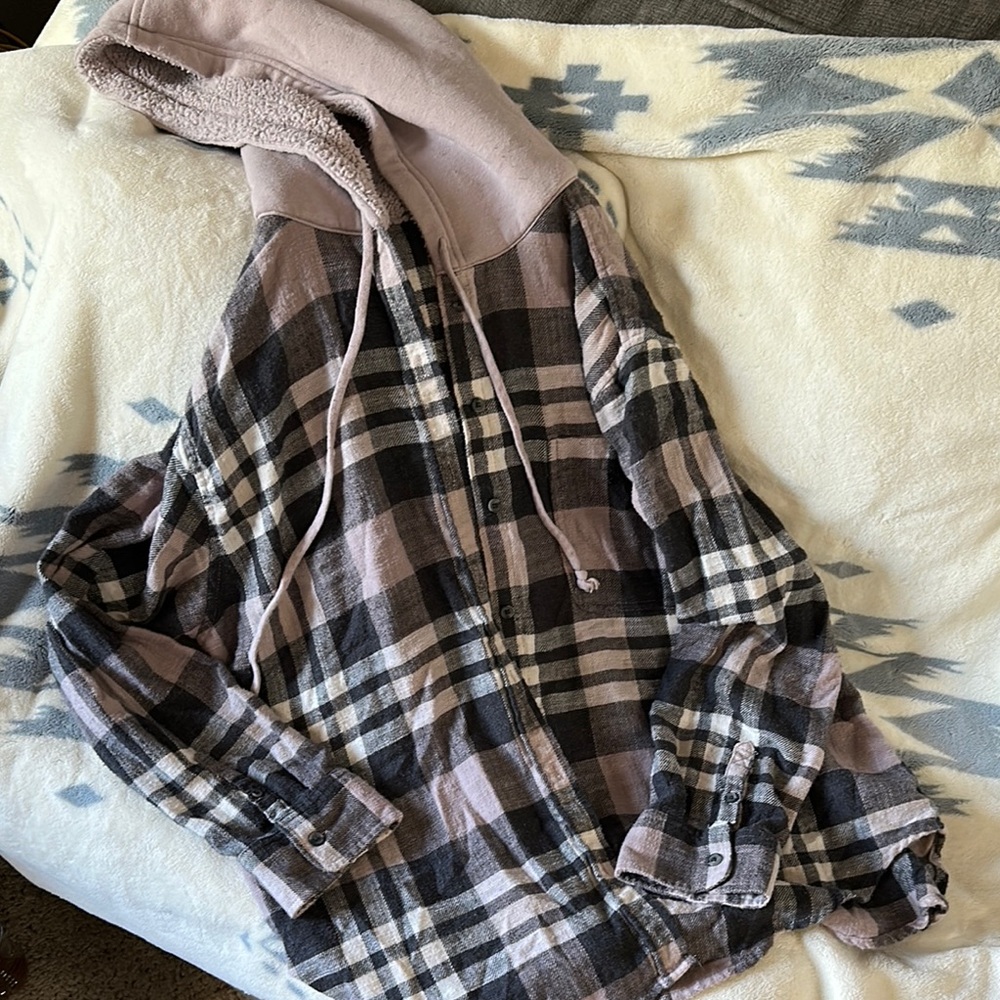 American Eagle Outfitters hooded flannel